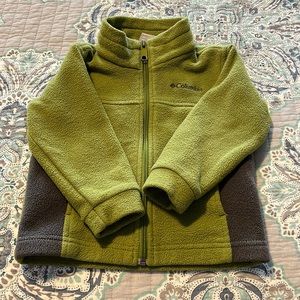 Adorable olive green and gray Columbia fleece